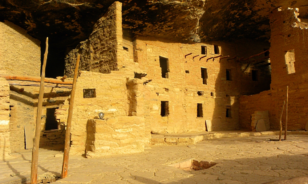 The Anasazi Cultureat Mesa Verde Ruins