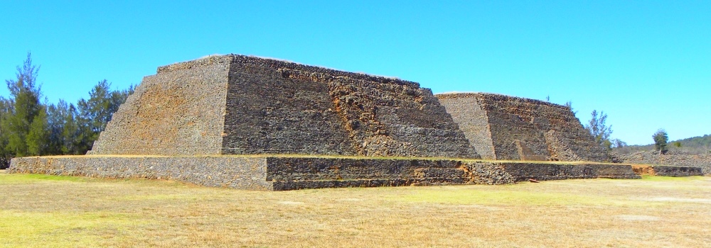 The Transcontinental Volcanic Mountains RegionSierras de Volcanic Ecoregion