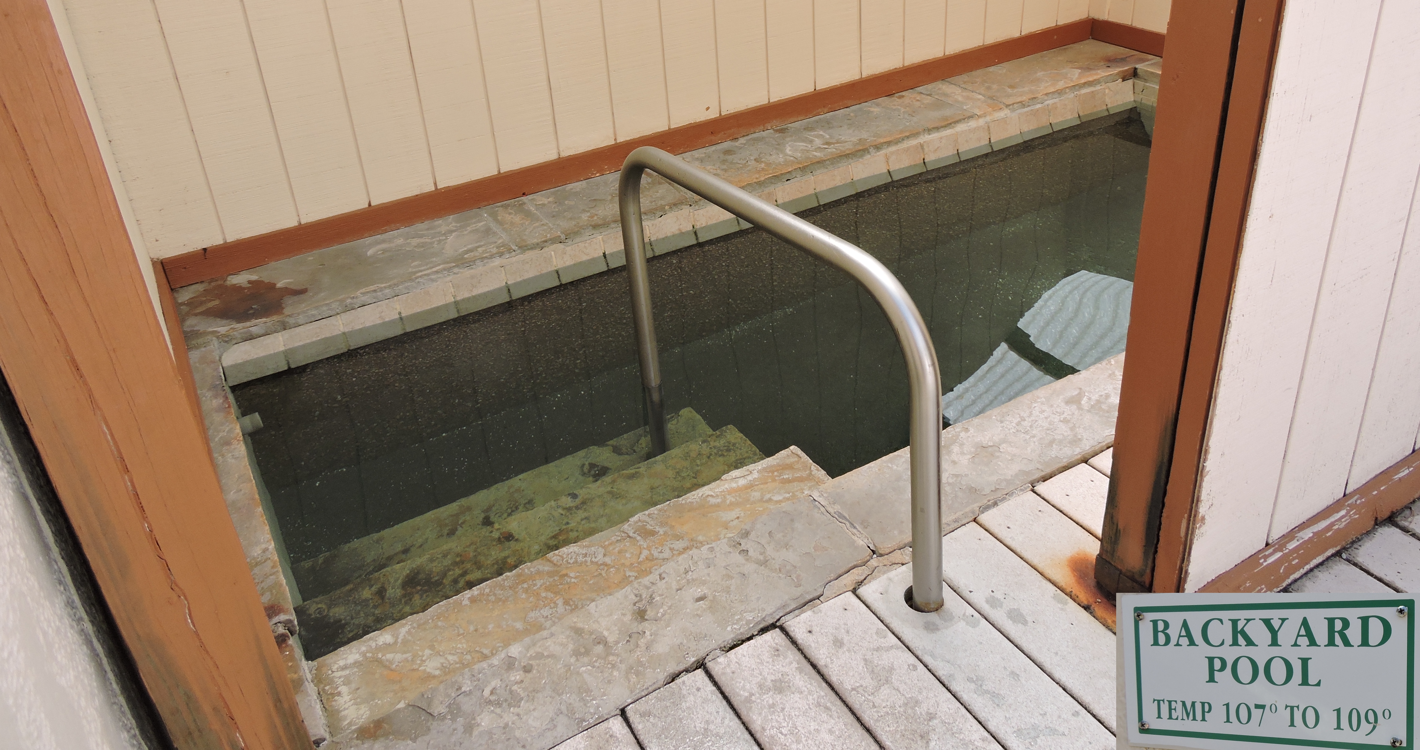 The Hot SpringsHot Sulphur Hot Springs