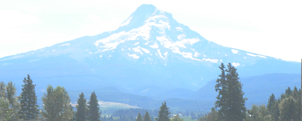 The VolcanoesThe Mount Hood Vo;cano