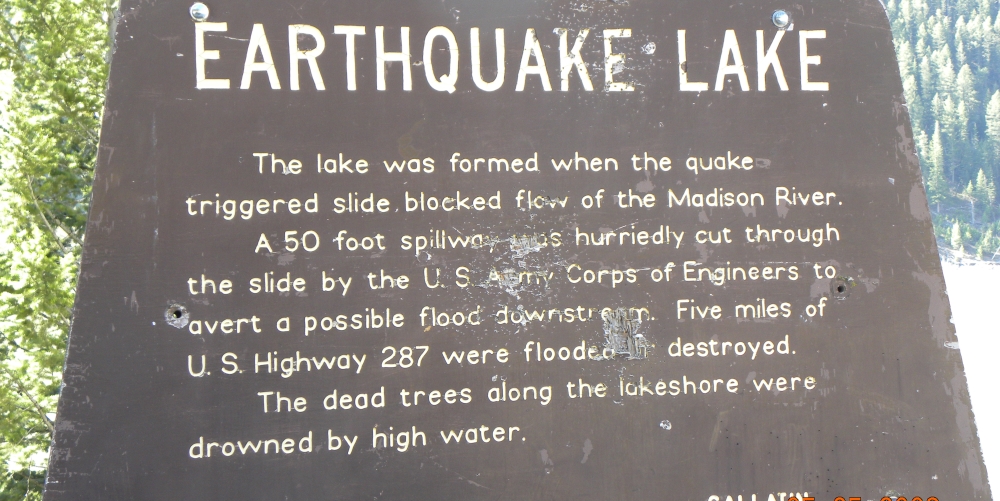 The Earth&prime;s LakesThe Earthquake Lake