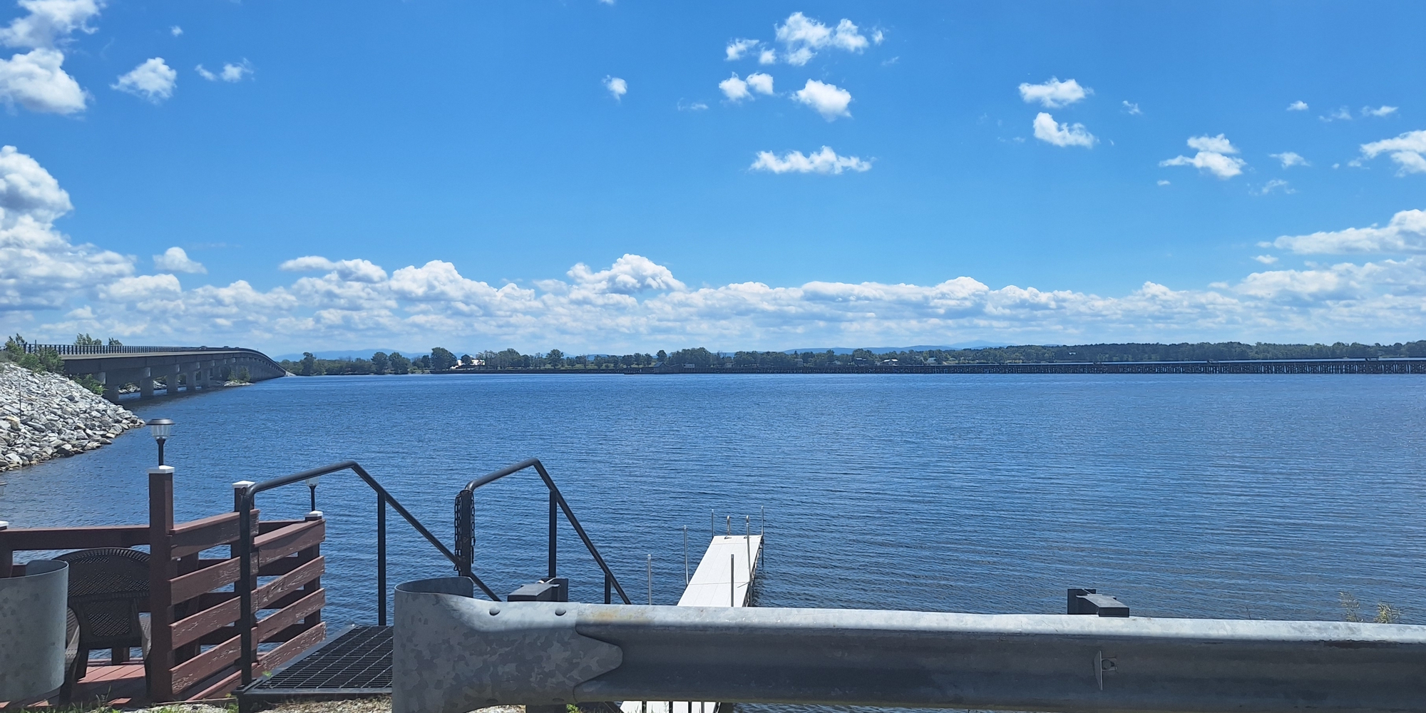 The Earth&prime;s Waterways: Lakes and LakeshoresVermont: Lake Champlain Lake
