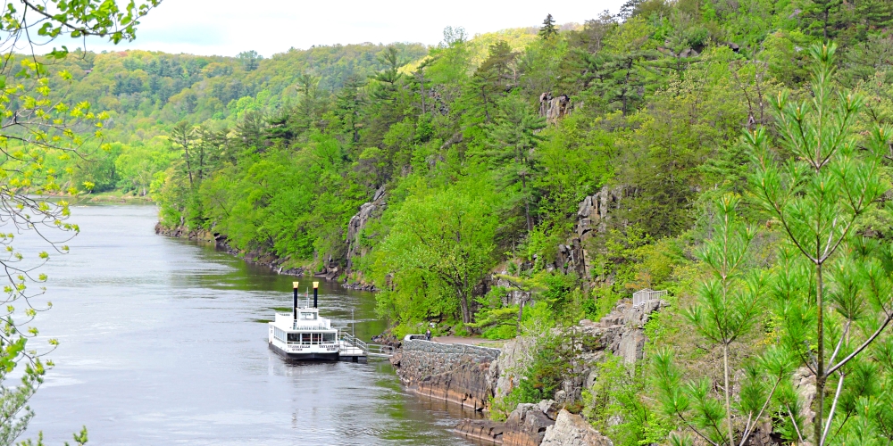 The St. Croix RiverInterstate State Park