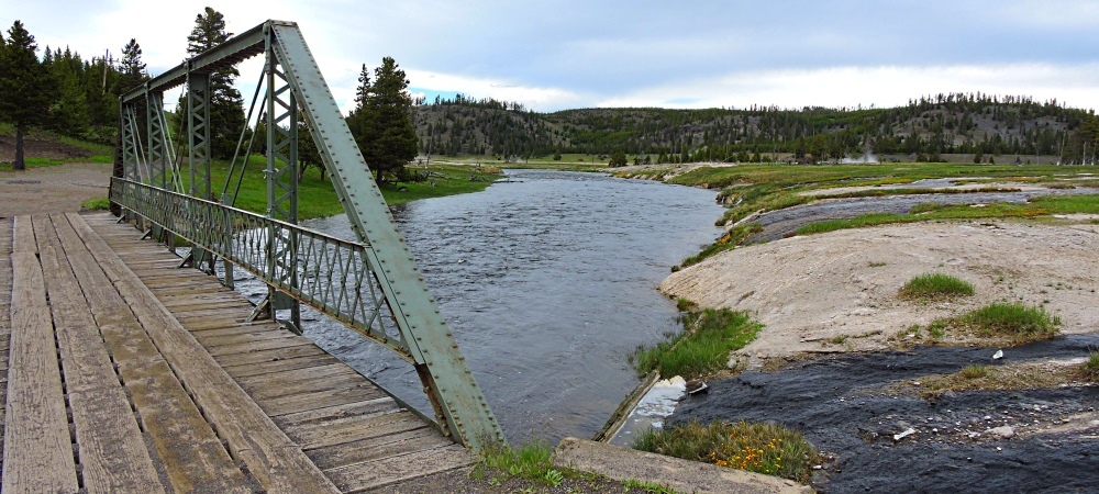 Firehole RiverFoot Bridge