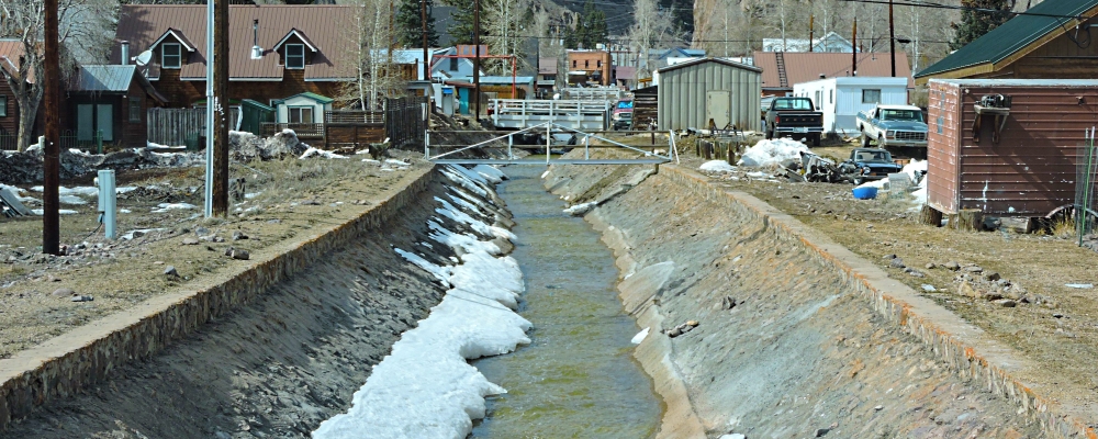 The Rio Grande RiverCrossing Willow Creek
