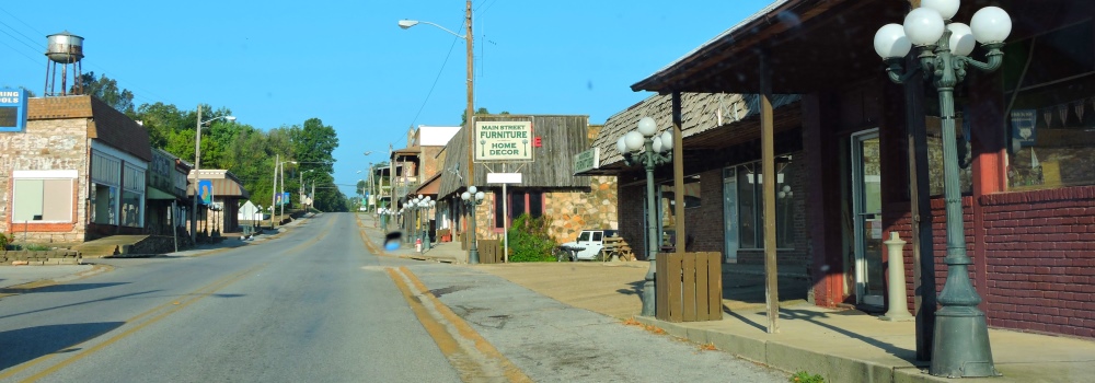 The Earth&prime;s SpringsThe Mammoth Spring