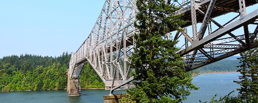 The Cantilever BridgesBridge of the Gods