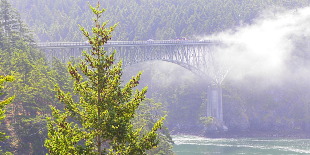 The Cantilever BridgesThe Deception Pass Bridge