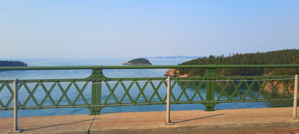 The Cantilever BridgesThe Deception Pass Bridge