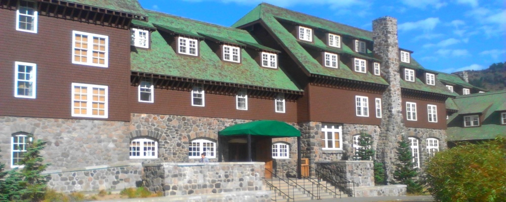 The Grand LodgesThe Crater Lake Lodge