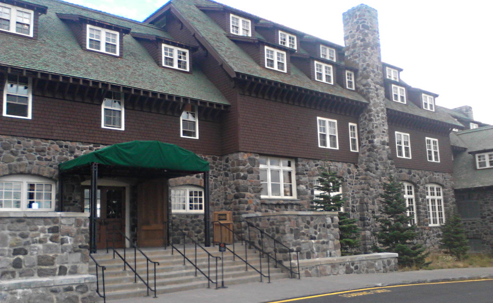 The Grand LodgesThe Crater Lake Lodge