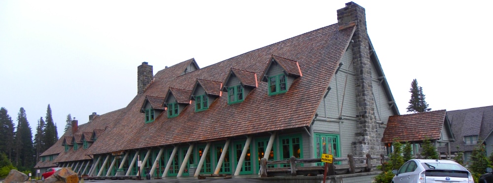 The Grand LodgesThe Paradise Inn