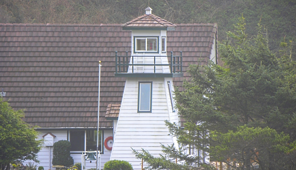 The Lights of OregonThe Clef of the Rock Light