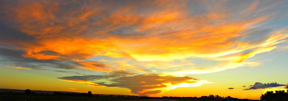 Summer SunglowWyoming Highway